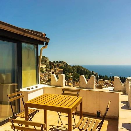 Glamstudio Taormina Center Amazing View On Private Terrace Homgarden Apartment ภายนอก รูปภาพ